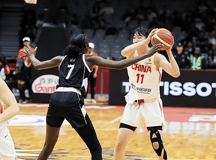中国女篮力克巴西晋级世界杯 韩旭张子宇等球员