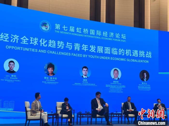 姚明倡导青年通过体育探索世界