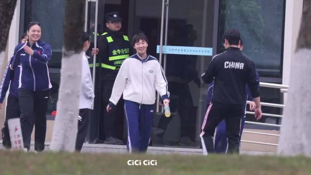 王曼昱双打优势凸显混双搭档悬念待解